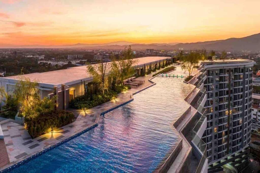 New & Cozy 2 Bedroom @ The Astra Sky River เชียงใหม่ ภายนอก รูปภาพ