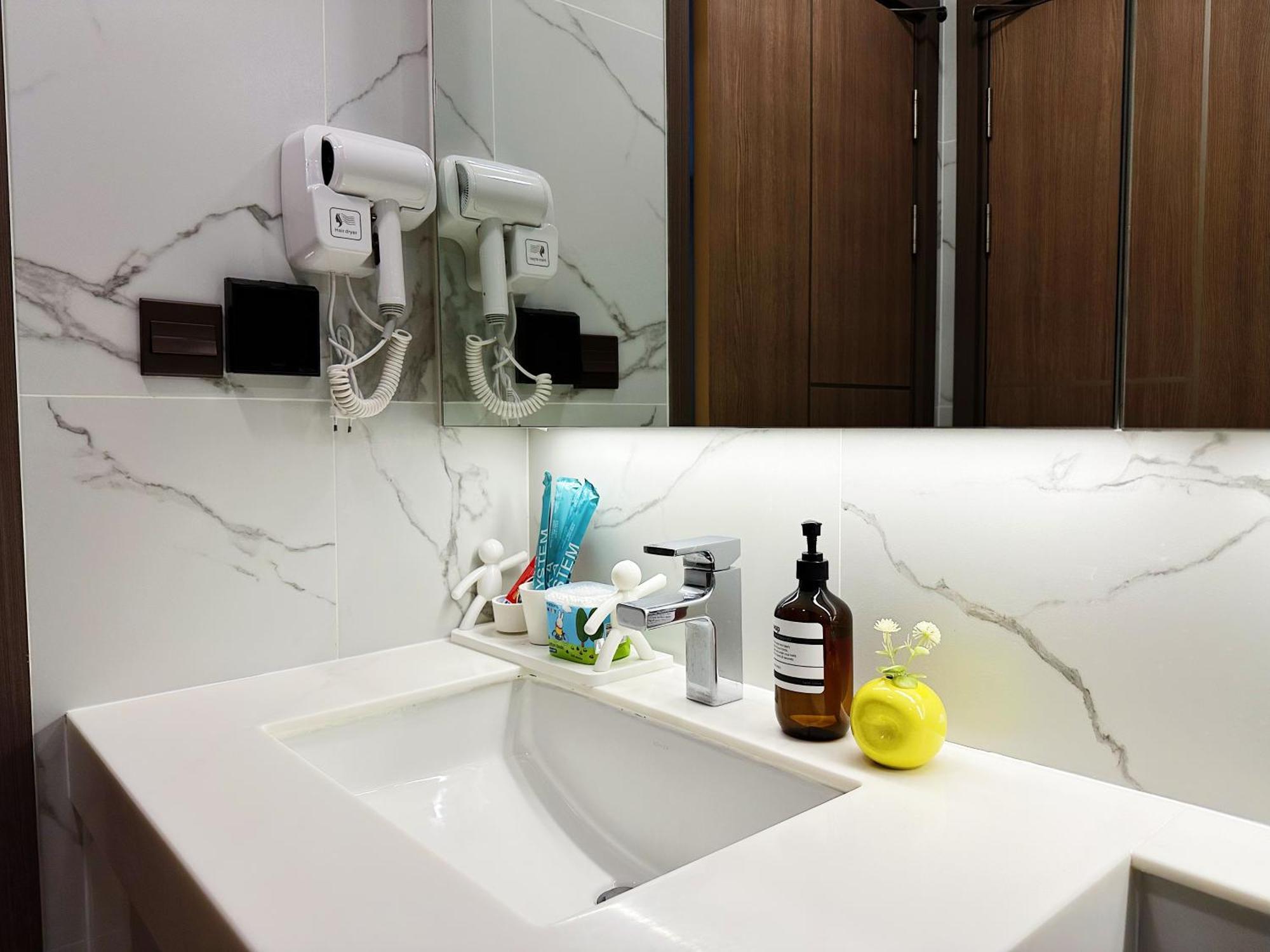 New & Cozy 2 Bedroom @ The Astra Sky River เชียงใหม่ ภายนอก รูปภาพ